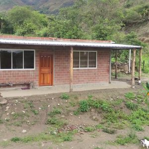 Se Vende Casa por Terminar en Malacatos