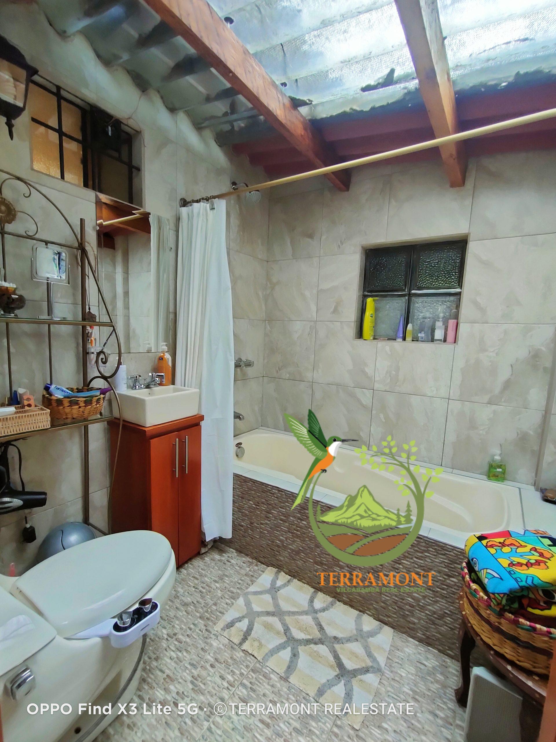 Se Vende Hermosa Casa en Vilcabamba con todo