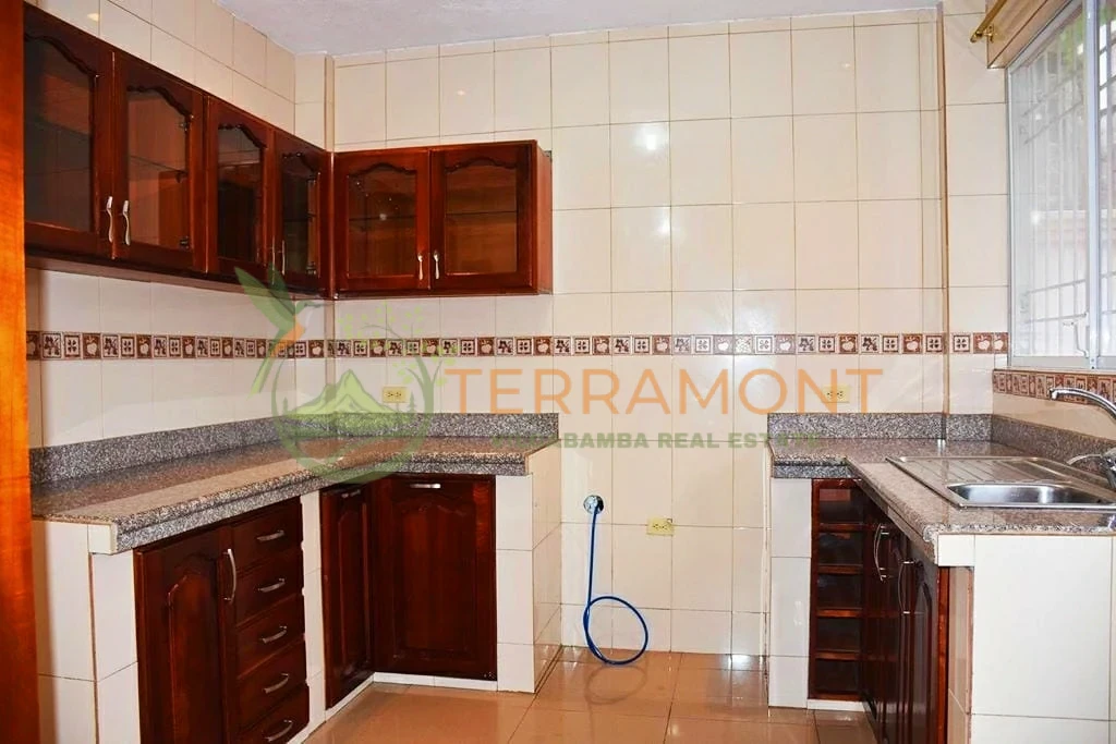 Hermosa Casa de venta en Vilcabamba. Terramont Real State Vilcabamba