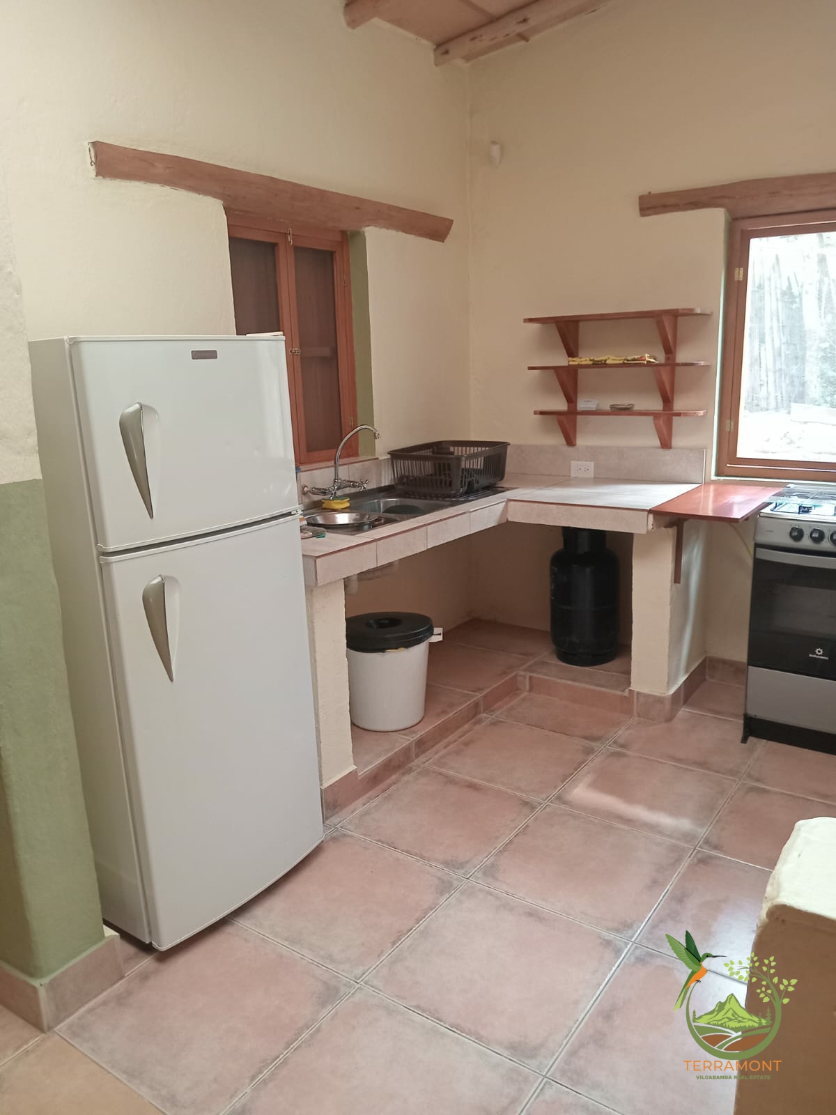 00e6a48f-cb91-4f77-a63d-f7007a6d1612