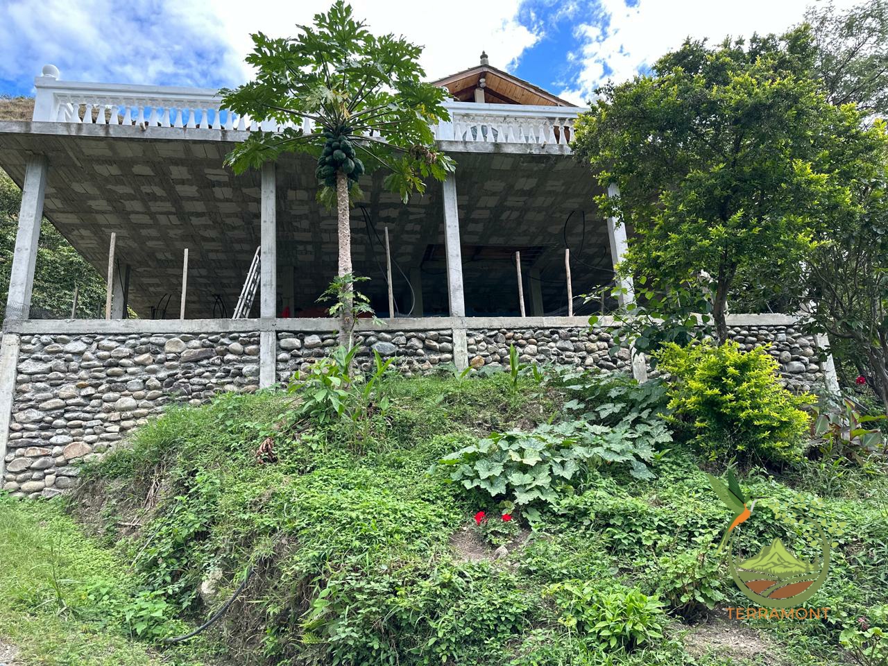 e75d1b6f-b2bd-42ac-b9b4-0431ee097173