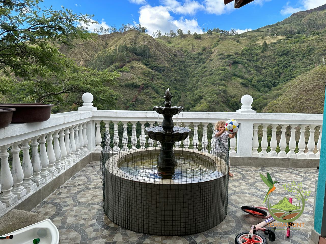 f524b40f-b681-4fa3-93eb-eb66f3b6cd27