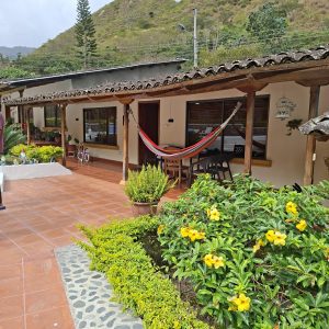 SE VENDE CASA EN VILCABAMBA